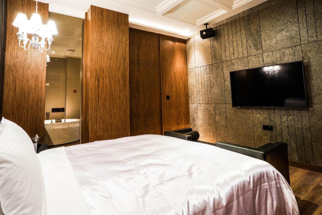 Shu Xin Motel Nantou Kültér fotó